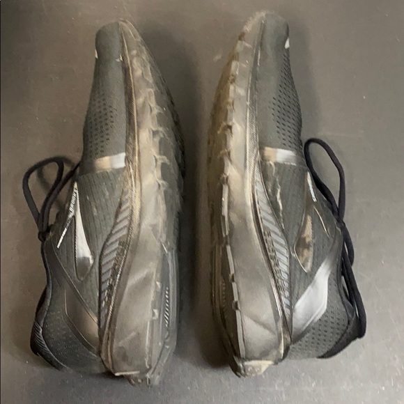 BROOKS ADRENALINE GTS 20 MENS RUNNING SNEAKER - Picture 3 of 16